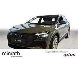 Grau Gebraucht 2023 Audi Q4 e-tron Basis SUV | 25.740 € (Superpreis)