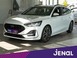 Frozen white Gebraucht 2023 Ford Focus ST-Line Limousine | 23.680 € (Fairer Preis)