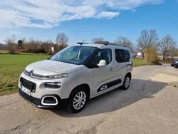 Grau Gebraucht 2020 Citroën Berlingo Live Van / Kleinbus | 18.900 € (Fairer Preis)