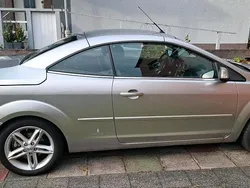 Silber Gebraucht 2008 Ford Focus Cabriolet Trend Cabrio | 5.500 € (Etwas zu teuer)