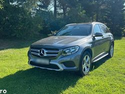 Grau Gebraucht 2017 Mercedes GLC250 SUV | 25.500 € (Fairer Preis)