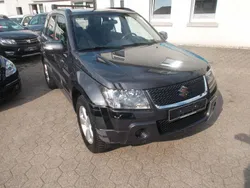 Grau Gebraucht 2011 Suzuki Grand Vitara Club SUV | 5.990 € (Guter Preis)