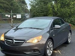 Grau Gebraucht 2013 Opel Cascada Edition Cabrio | 5.250 € (Guter Preis)