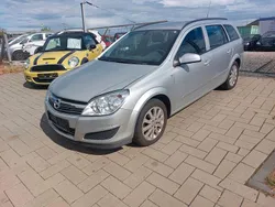 Silber Gebraucht 2009 Opel Astra Edition Limousine | 2.300 € (Guter Preis)
