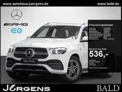 Weiss designo diamantweiss bright Gebraucht 2021 Mercedes GLE350 AMG SUV | 56.670 €