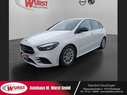 Weiss Gebraucht 2020 Mercedes B200 AMG line Van / Kleinbus | 24.990 € (Fairer Preis)