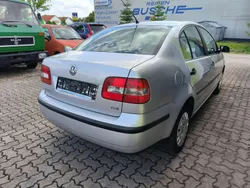 Silber Gebraucht 2004 VW Polo Limousine | 2.600 € (Etwas zu teuer)