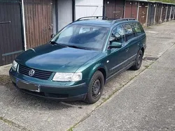 Grün Gebraucht 2000 VW Passat Trendline Kombi | 1.500 € (Superpreis)