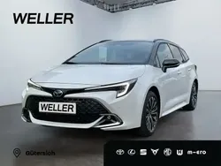 Weiss/ schwarz Neu 2025 Toyota Corolla Kombi | 36.280 €