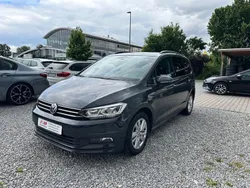Grau Gebraucht 2020 VW Touran Comfortline Van / Kleinbus | 19.499 € (Fairer Preis)
