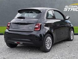 Onyx schwarz onyx schwarz Gebraucht 2023 Fiat 500e Icon Kleinwagen | 23.600 € (Fairer Preis)
