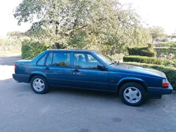 Blau Gebraucht 1991 Volvo 940 Limousine | 5.369 €