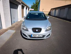 Silber Gebraucht 2011 Seat Leon Style Limousine | 4.200 € (Fairer Preis)