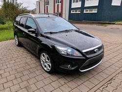 Schwarz Gebraucht 2008 Ford Focus Kombi | 1.800 € (Teuer)