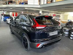 Pantherschwarz Gebraucht 2024 Mitsubishi Eclipse Cross Select SUV | 30.450 € (Etwas zu teuer)