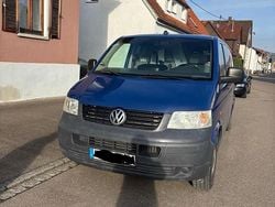 Blau Gebraucht 2006 VW Caravelle Van / Kleinbus | 6.200 €