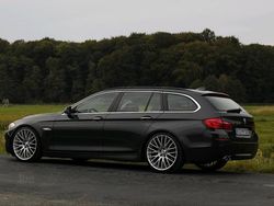 Grau Gebraucht 2011 BMW 525 Comfort Edition Kombi | 8.500 € (Teuer)