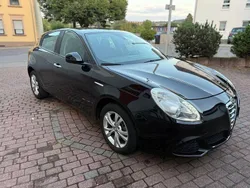 Schwarz Gebraucht 2012 Alfa Romeo Giulietta Kleinwagen | 9.990 € (Etwas zu teuer)