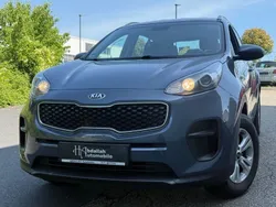 Blau Gebraucht 2017 Kia Sportage Edition 7 SUV | 11.800 € (Guter Preis)