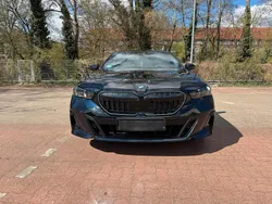 Andere außenfarben Gebraucht 2024 BMW 520 Comfort Edition Limousine | 54.900 € (Fairer Preis)