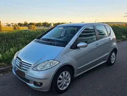Silber Gebraucht 2005 Mercedes A150 Elegance Kleinwagen | 3.500 € (Fairer Preis)