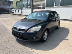 Grau Gebraucht 2008 Ford Focus Style Limousine | 2.199 € (Fairer Preis)