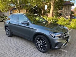 Grau Gebraucht 2020 Mercedes GLC300e Business SUV | 36.800 € (Guter Preis)