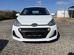 Polar white Gebraucht 2017 Hyundai i10 Trend Kleinwagen | 9.490 € (Teuer)