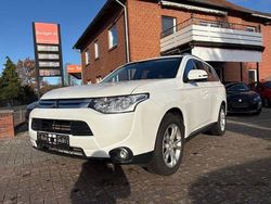Weiß Gebraucht 2014 Mitsubishi Outlander Plus SUV | 8.900 € (Guter Preis)