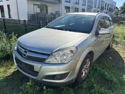 Silber Gebraucht 2007 Opel Astra Edition Kombi | 1.100 € (Superpreis)