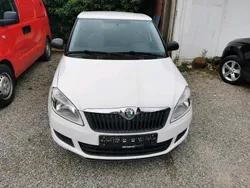Weiß Gebraucht 2011 Skoda Fabia Kombi | 1.990 € (Fairer Preis)