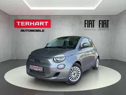 Grau Gebraucht 2022 Fiat 500e Icon Kleinwagen | 18.987 € (Fairer Preis)