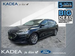 Obsidianschwarz metallic Gebraucht 2023 Ford Focus Titanium Kombi | 18.380 € (Guter Preis)