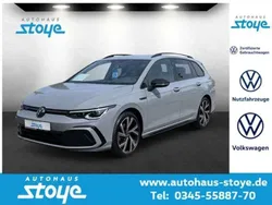 Mondsteingrau Gebraucht 2024 VW Golf VIII R-line Kombi | 29.890 € (Guter Preis)