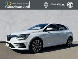 Weiß(metallic) Gebraucht 2021 Renault Mégane IV Intens Limousine | 21.990 € (Fairer Preis)