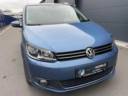 Blau Gebraucht 2013 VW Touran Life Van / Kleinbus | 8.990 € (Fairer Preis)