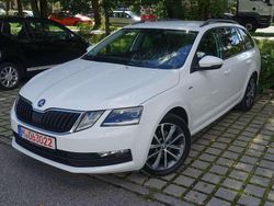 Bila candy/candyweiss Gebraucht 2019 Skoda Octavia Soleil Kombi | 16.490 € (Fairer Preis)