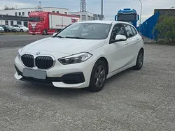 Weiß Gebraucht 2020 BMW 118 Kleinwagen | 15.050 € (Fairer Preis)