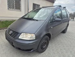 Grau Gebraucht 2003 Seat Alhambra Van / Kleinbus | 2.690 € (Etwas zu teuer)