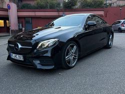 Schwarz Gebraucht 2018 Mercedes E200 AMG line Coupé | 24.900 € (Fairer Preis)