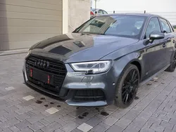 Grau Gebraucht 2017 Audi A3 Sportback S-Line Limousine | 17.400 € (Fairer Preis)