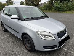 Silber Gebraucht 2008 Skoda Fabia Ambiente Limousine | 2.500 € (Fairer Preis)