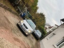 Silber Gebraucht 2004 Toyota Corolla Sol Kleinwagen | 6.200 € (Teuer)