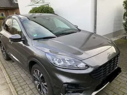 Grau Gebraucht 2023 Ford Kuga ST-Line SUV | 26.500 € (Superpreis)