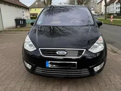 Schwarz Gebraucht 2014 Ford Galaxy Titanium Van / Kleinbus | 15.450 €