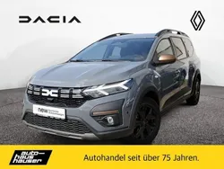 Grau Gebraucht 2024 Dacia Jogger Extreme Van / Kleinbus | 21.250 € (Fairer Preis)