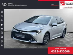 Cosmicsilber metallic Gebraucht 2023 Toyota Corolla Team Kombi | 26.900 € (Fairer Preis)