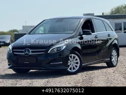 Schwarz Gebraucht 2017 Mercedes B180 Business Van / Kleinbus | 10.999 € (Guter Preis)
