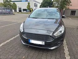 Grau Gebraucht 2017 Ford S-MAX Titanium Van / Kleinbus | 9.700 € (Guter Preis)