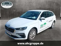 Weiss Gebraucht 2024 Skoda Scala Selection Kleinwagen | 22.450 € (Fairer Preis)